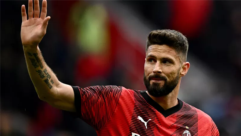 نجم ميلان يعلن رسميا رحيله الى الدورى الامريكى