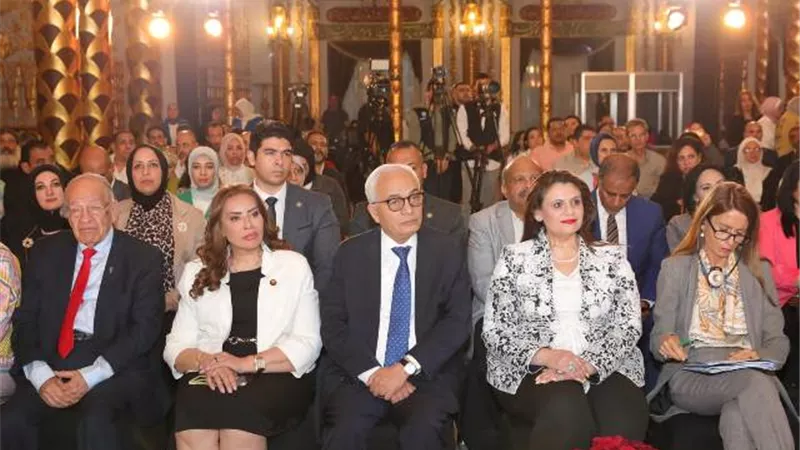 حجازي يشهد احتفالية وزارة الهجرة 