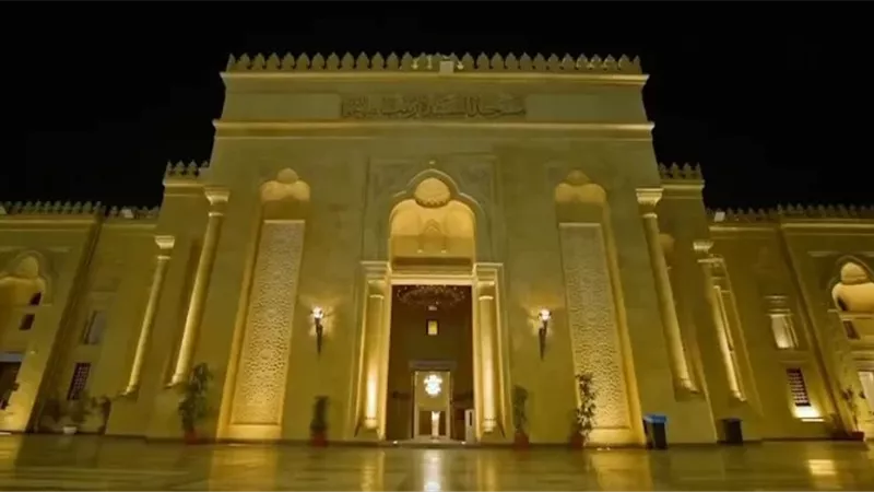 كل ما تريد معرفته عن «أم العواجز».. إمام مسجد السيدة زينب يكشف تفاصيل الافتتاح