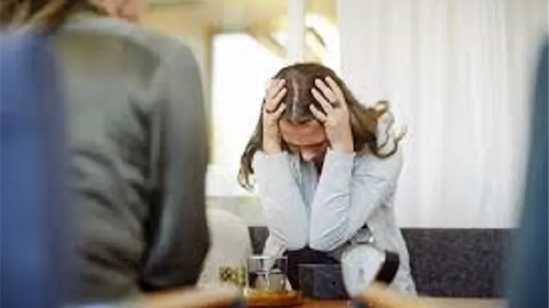 دراسة جديدة .. حركة الرأس تكشف عن الاعتلال النفسي لدى بعض النساء