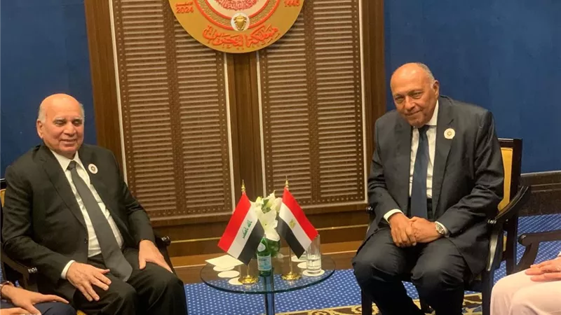 شكري يعقد لقاءاً مع نظيره العراقي على هامش الاجتماع الوزاري التحضيري للقمة العربية