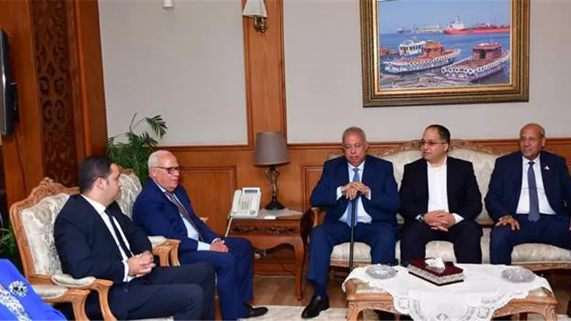لجنة الإسكان والنقل بمجلس الشيوخ تبدأ زيارتها لبورسعيد