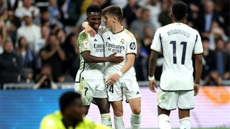 ريال مدريد يقسو على ديبورتيفو ألافيس بخماسية نظيفة بالدورى الإسبانى