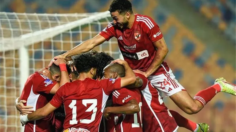 الأهلي يصر على الحكام الأجانب .. شاهد محمود شوقي يكشف الكواليس