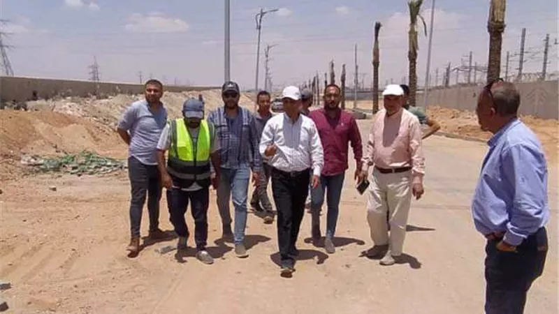 قيادات جهاز حدائق العاصمة تتفقد أحدث مشروعات الطرق بالمدينة.. صور