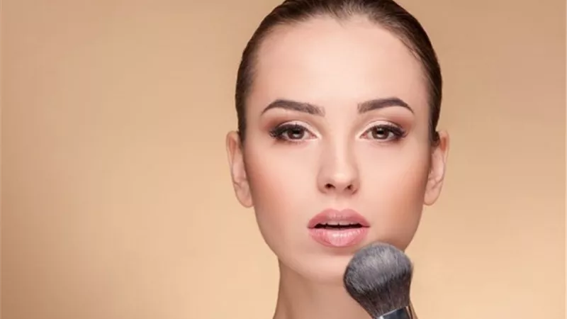 نصائح للحفاظ على المكياج لأطول وقت في حر الصيف