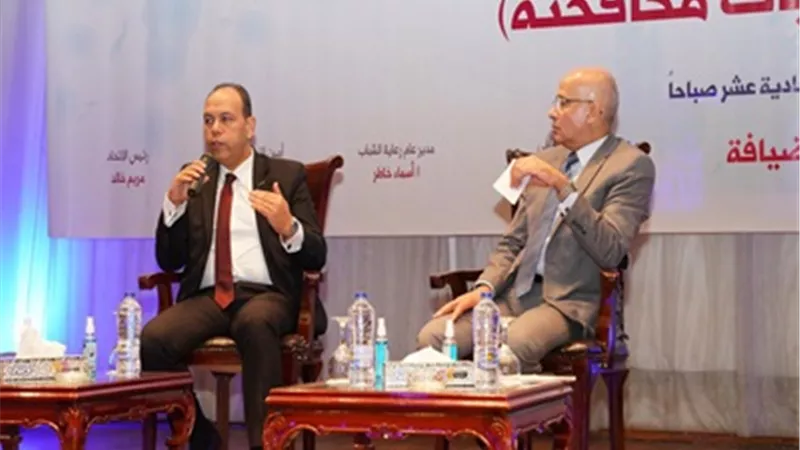 رئيس جامعة عين شمس يفتتح ندوة 