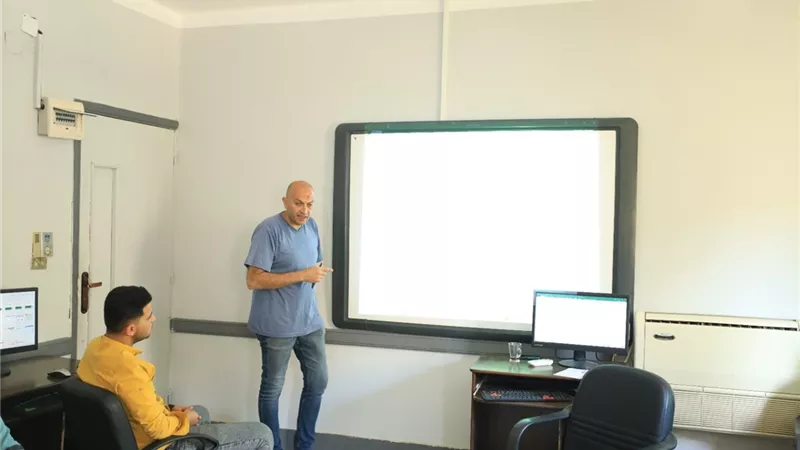 متابعة البرنامج التدريبي لمبادرة الموظف الرقمي مع وزارة الاتصالات