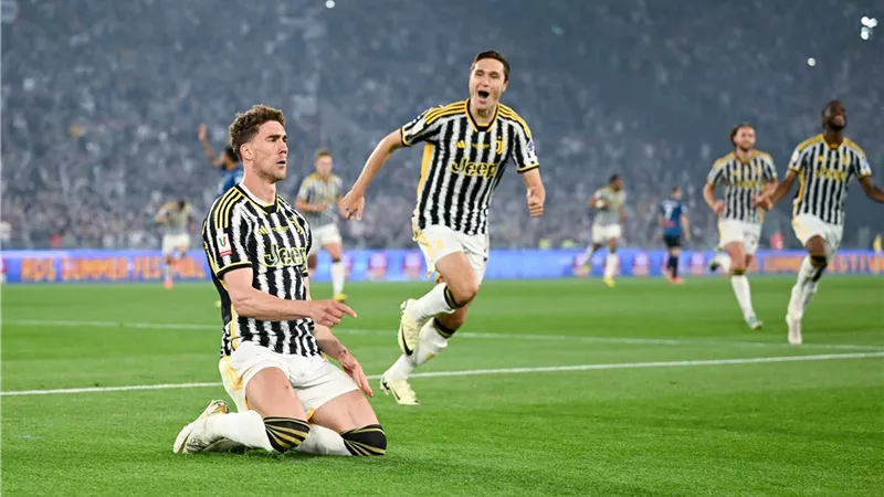 شاهد .. دموع مشجع لفريق أتالانتا بعد ضياع كأس ايطاليا