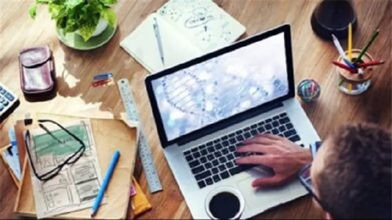دراسة جديدة .. الاتصال بالإنترنت واستخدامه قد يعزز صحتك