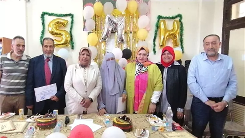 برج العرب التعليميه تكرم المحالين للمعاش