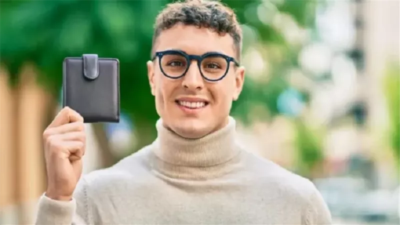 6 ألوان تجذب الأموال لمحفظتك