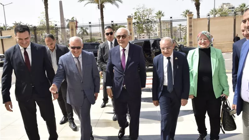 وزير التربية والتعليم يصل بورسعيد لمتابعة امتحانات نهاية العام