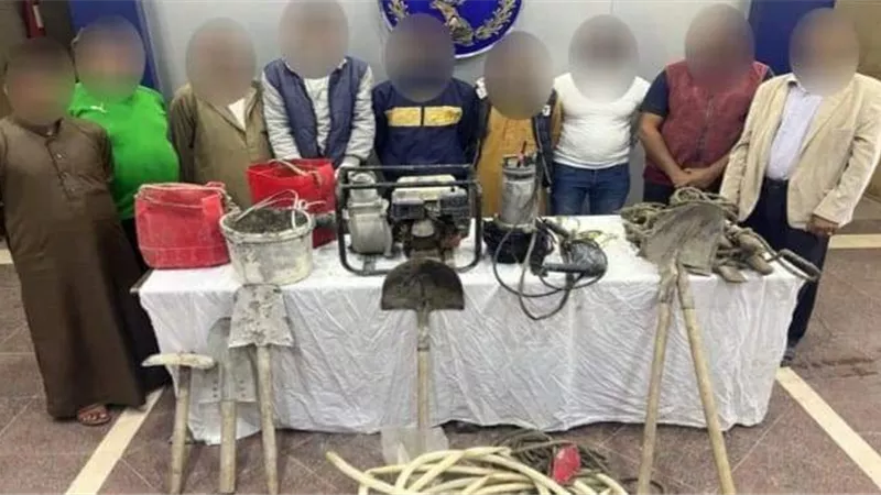 ضبط 9 أشخاص بحثوا عن ذهب الفراعنة داخل منزل في الشرقية