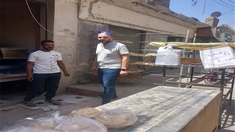 محافظ أسيوط: حملات تموينية مكثفة علي الاسواق والمخابز