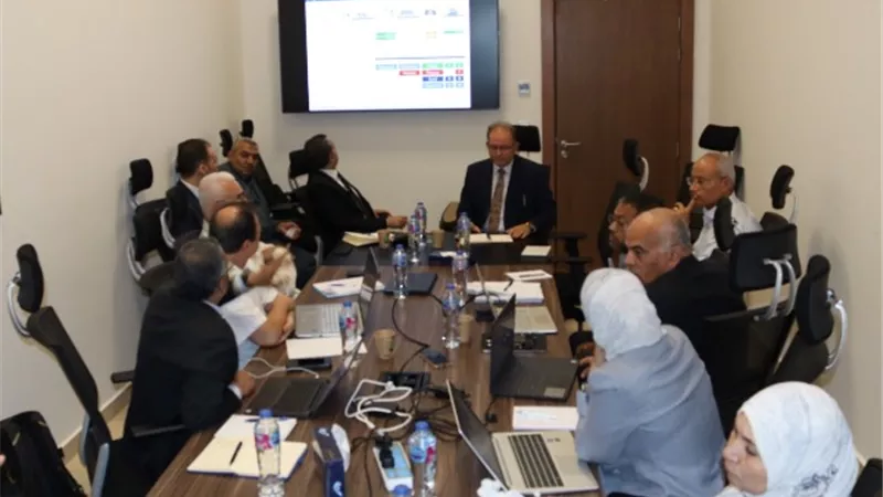 البيئة: تطوير المناهج فى الجامعات وادارة مخلفات الرعاية الصحية