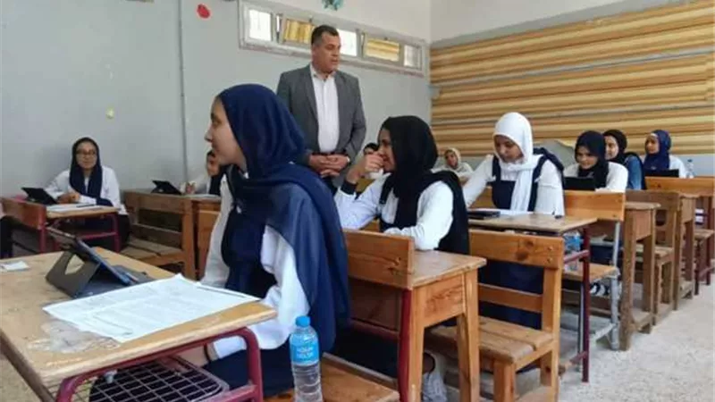 بدء امتحان اللغة الإنجليزية لطلاب إعدادية القاهرة