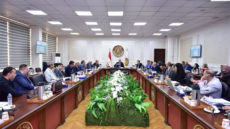 وزير العمل يعلن عدم إدراج مصر على قائمة الملاحظات الدولية
