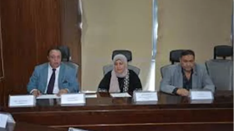 رئيس جامعة دمياط يترأس إجتماع مجلس شئون التعليم والطلاب