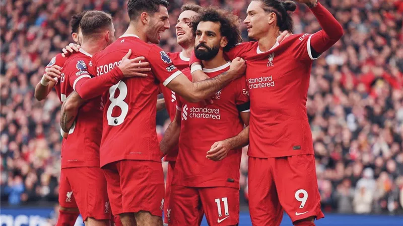 كلوب يعلن تشكيل ليفربول لمواجهة ولفرهامبتون.. موقف صلاح