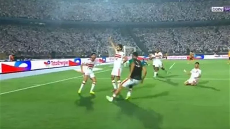 نهائى الكونفدرالية.. الزمالك ينهي الشوط الأول متقدما بهدف على نهضة بركان