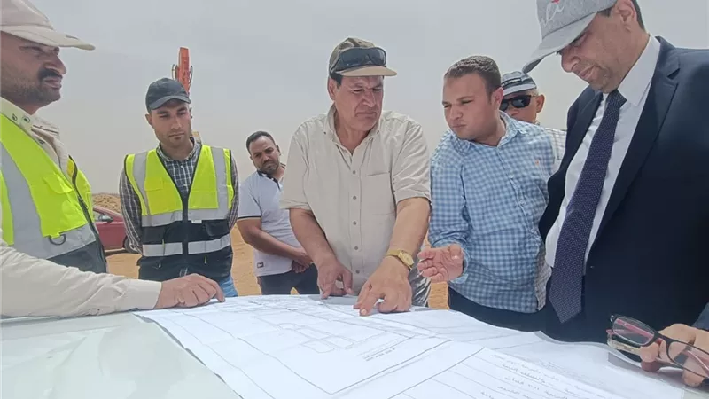رئيس جهازمدينة الشروق يلتقي بحائزي الأراضي لبحث خطط التطوير
