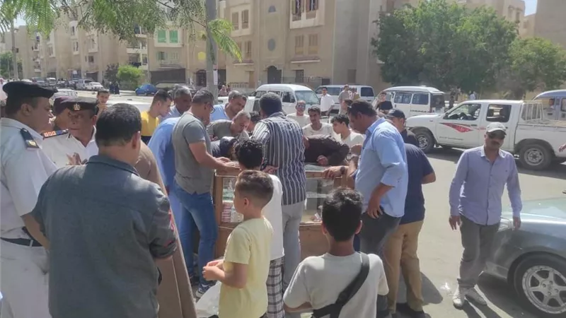 حملات مكبرة لضبط المخالفات ومحاربة بؤر العشوائية بمدينة العبور
