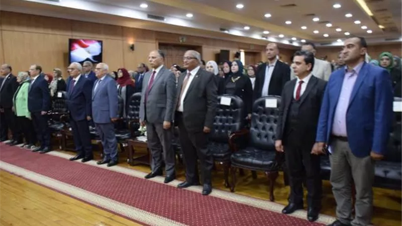 وزير التعليم ومحافظ بورسعيد يعقدان اجتماعا مع القيادات التعليمية