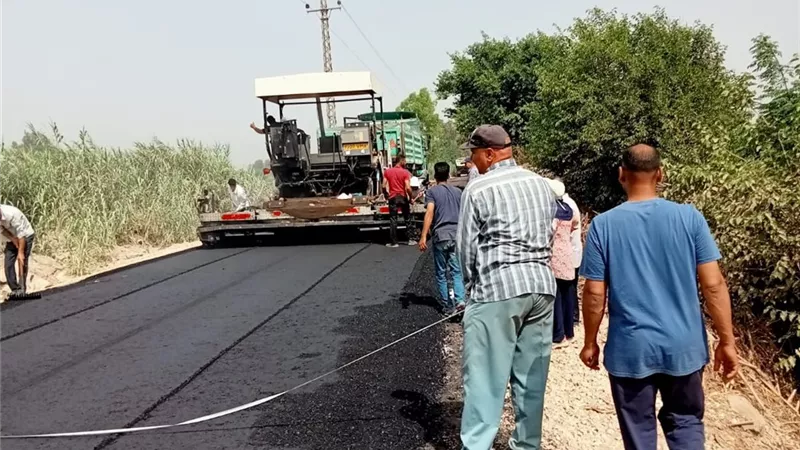 رصف طريق النجيلة الداخلى الصواف بكوم حمادة