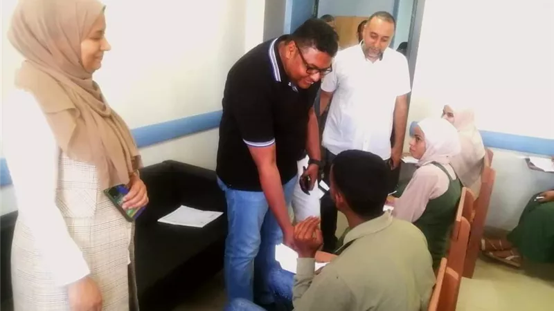 مدير صحة البحر الاحمر يتفقد امتحانات مدارس التمريض