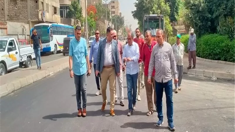 فوزى: رصف وتطوير الطرق والشوارع بحى الساحل وفقا للمعايير الفنية