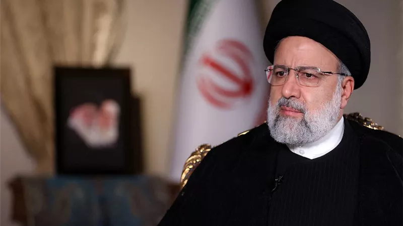 اللحظات الأخيرة للرحلة..ماذا قال مرافقو الرئيس الإيراني ؟