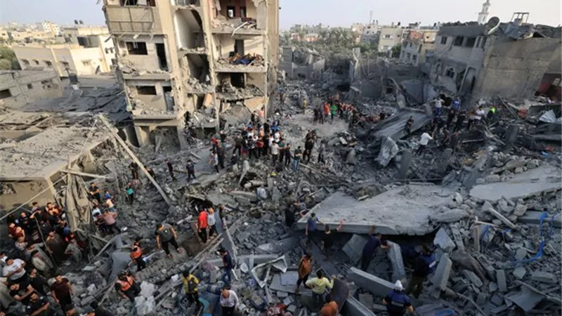 استشهاد ثلاثة أشخاص في قصف لجيش الاحتلال على مدينة رفح الفلسطينية