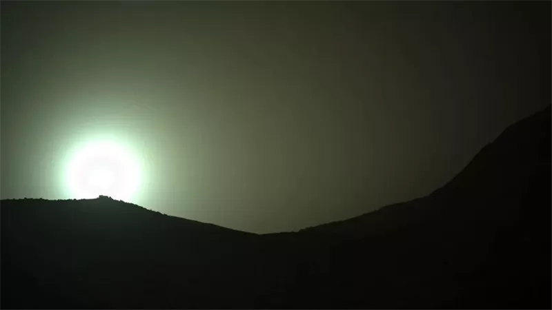 بعد ضرب الأرض.. بقعة شمسية 