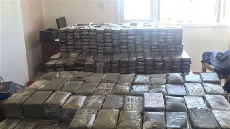 ضبط عاطل بحوزته مواد مخدرة بقيمة 2.5 مليون جنيه قبل ترويجها بالجيزة