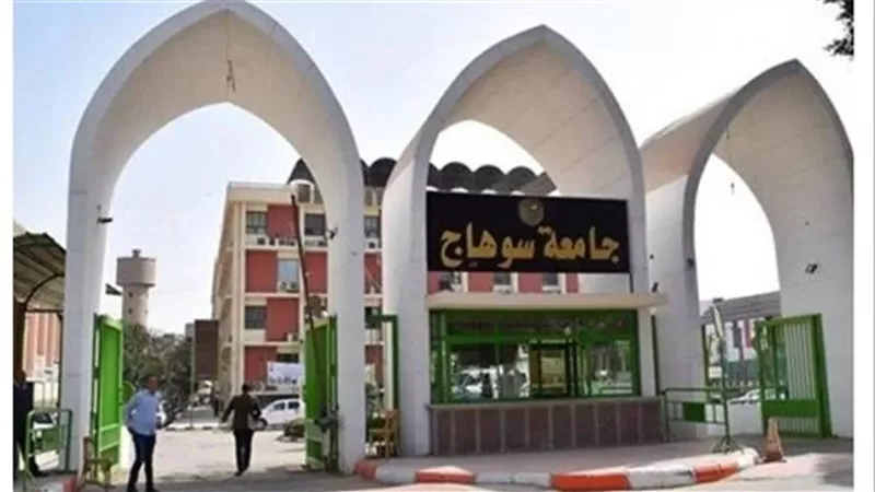 استعدادات مكثفة بجامعة سوهاج لبدء امتحانات الفصل الدراسي الثاني