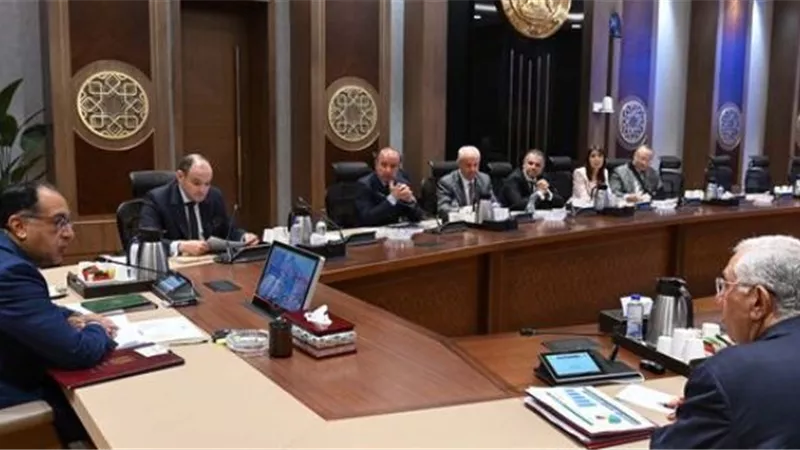 مدبولي: مستعدون لتقديم أى دعم مُمكن لقطاع الصناعات الغذائية