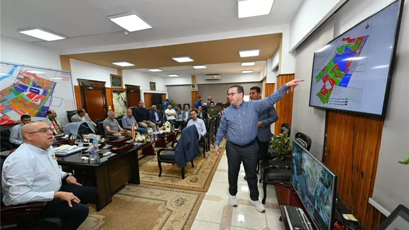 4.11 مليار جنيه.. وزير الاسكان يستعرض حجم الاستثمارات ببنى سويف