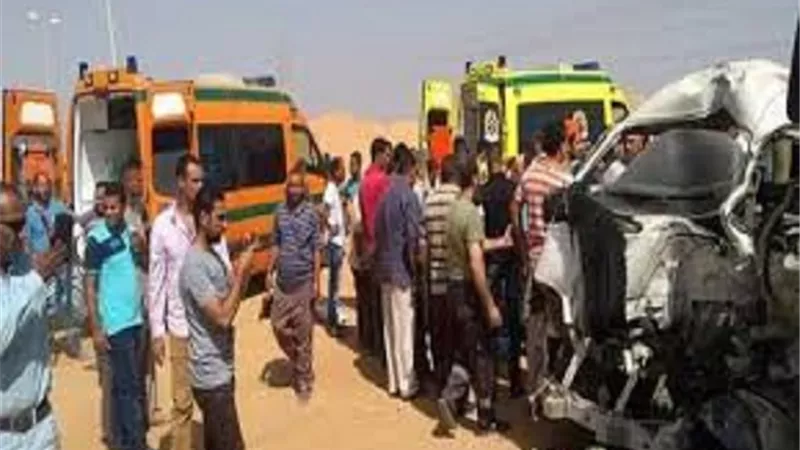 إصابة 10 أشخاص في تصادم بالشرقية