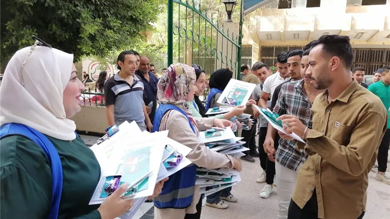حياه كريمة ترسم الفرحة والبهجة على وجوه طلاب جامعة الزقازيق