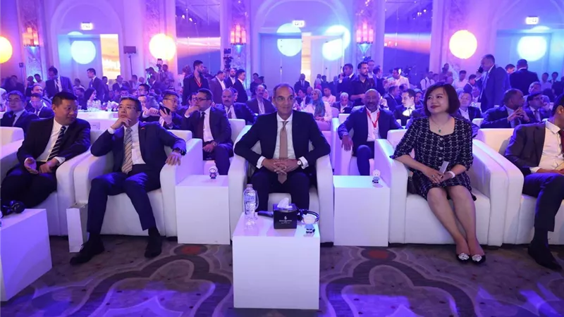 باستثمارات ٣٠٠ مليون دولار.. إطلاق منطقة سحابية جديدة في مصر