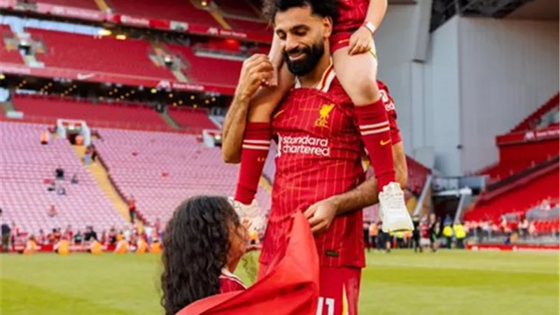 شاهد هدف مكة محمد صلاح بتمريرة ابنة واتارو اندو .. فيديو