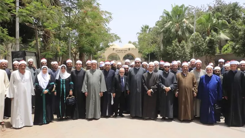 انعقاد برنامج البناء الثقافي للأئمة والواعظات بالفيوم