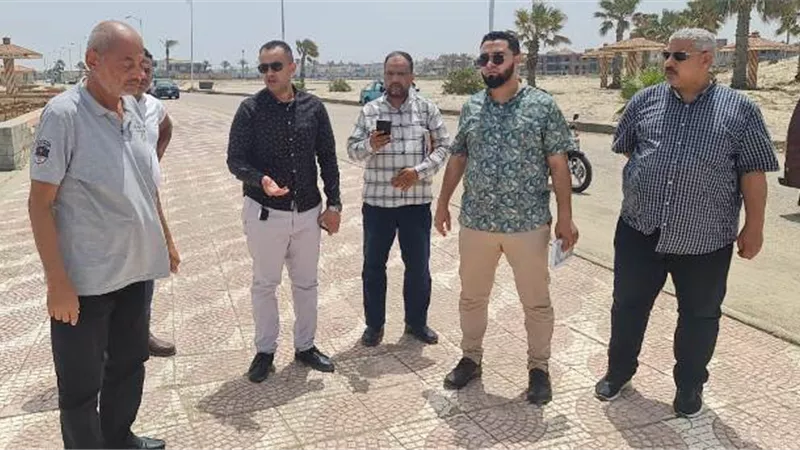 قيادات جهاز دمياط الجديدة تتفقد أعمال تطوير منطقة الشاطئ.. بالصور