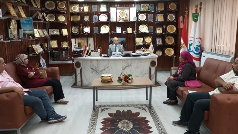مدير صحة الشرقية يناقش خطة العمل بوحدات الكلى وصيانة وحدات المعالجة