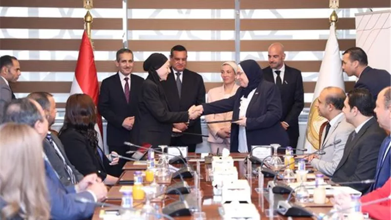 هشام آمنة : الحكومة تسعي لتعزيز مشاركة القطاع الخاص في منظومة المخلفات الصلبة