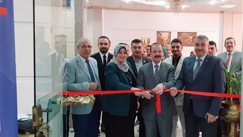 نائب رئيس جامعة بنها لخدمة المجتمع يفتتح معرض المشروعات الطلابية