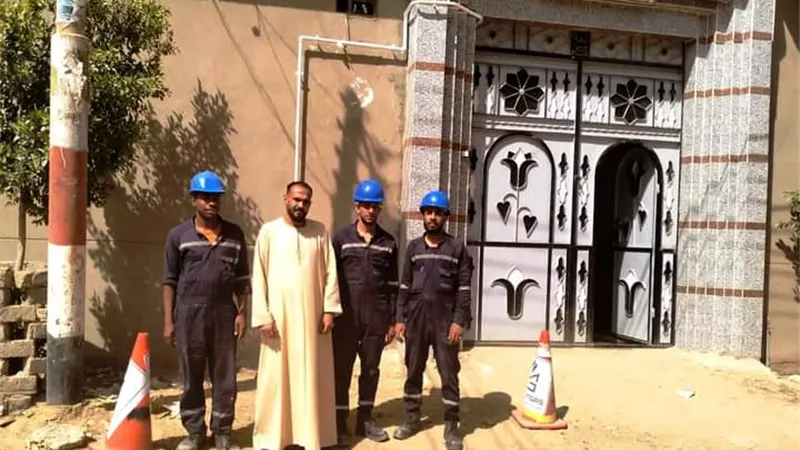 إطلاق أول شعلة غاز طبيعى بقرية منشأة برديس بمركز البلينا