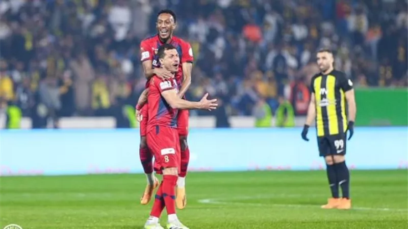 اتحاد جدة يضرب ضمك برباعية .. شاهد أهداف المباراة
