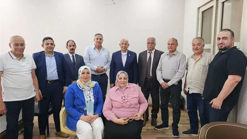 صفوت رئيسا لاتحاد المهن الطبية بالشرقية وصفية أمينا للصندوق